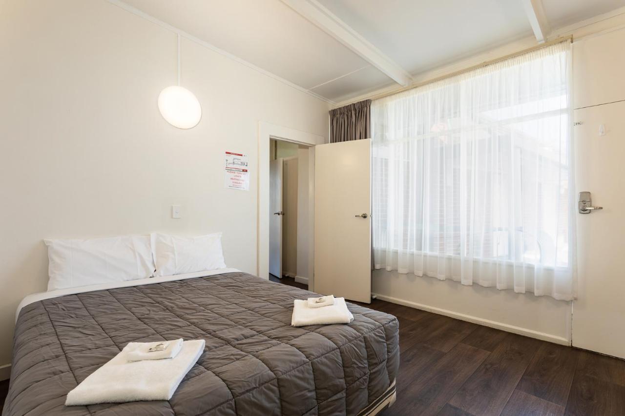 Rivers Apartments Motel Sale Gippsland Екстер'єр фото