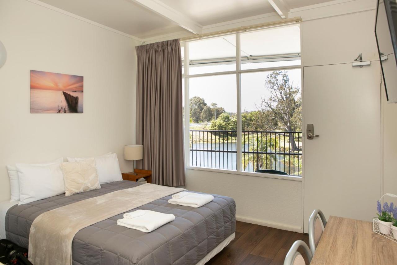 Rivers Apartments Motel Sale Gippsland Екстер'єр фото
