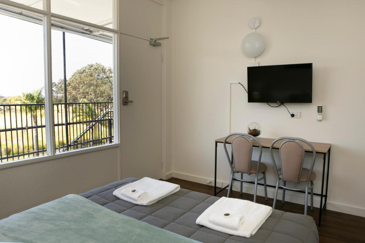 Rivers Apartments Motel Sale Gippsland Екстер'єр фото